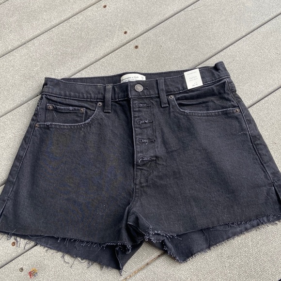 Abercrombie & Fitch Pants - NWT Abercrombie & Fitch Black High Rise Mom Shorts